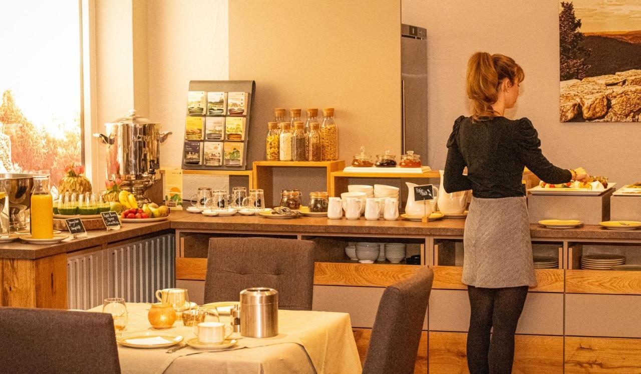 Landgasthaus & Hotel Zur Krone Dahn Ngoại thất bức ảnh