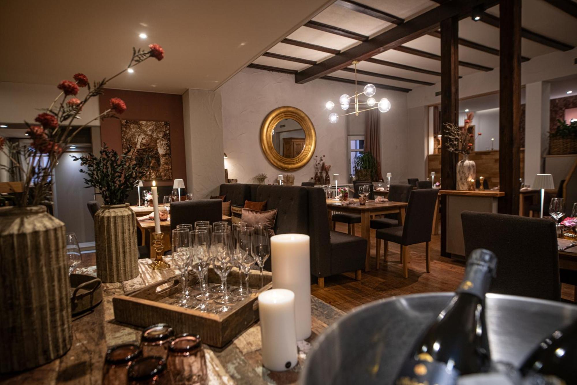 Landgasthaus & Hotel Zur Krone Dahn Ngoại thất bức ảnh